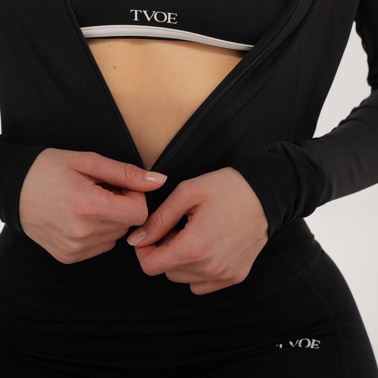 LongSleeve – Sports Top, premium Italian fabric | TVOE Swim — photo 3